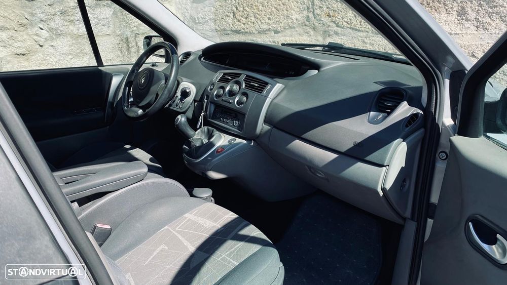 Renault Scénic 1.5 dCi Confort - 16