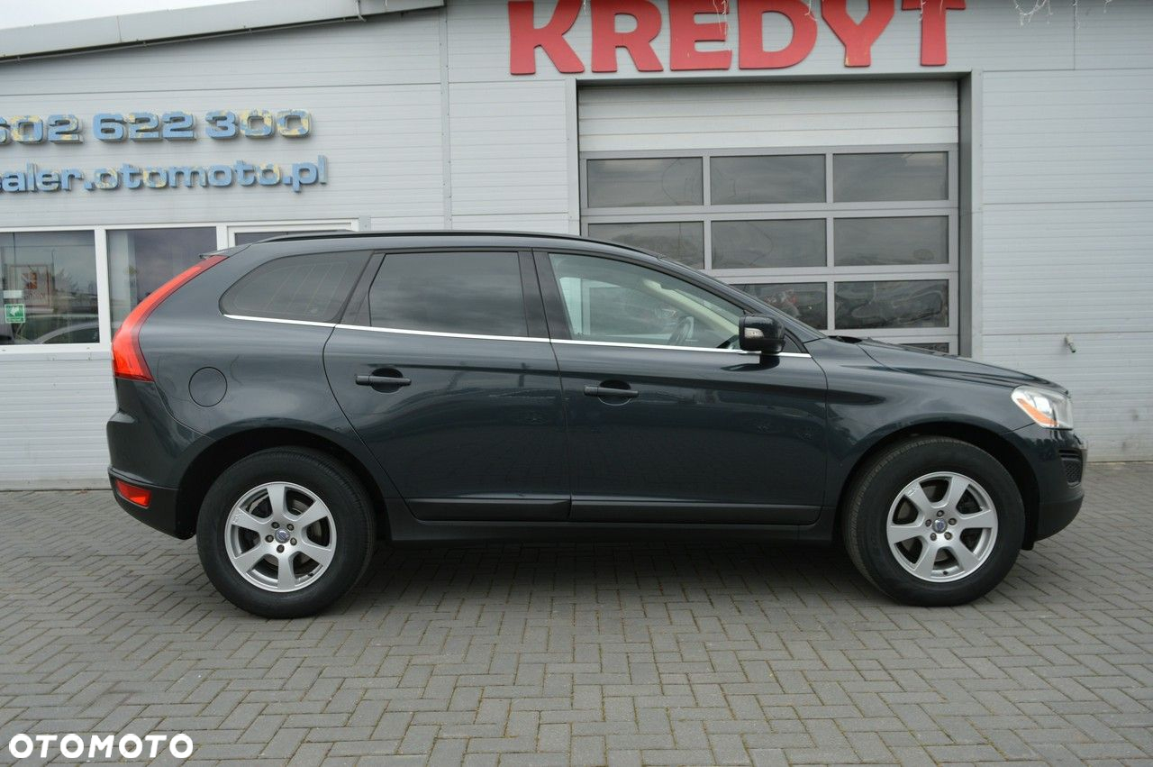 Volvo XC 60 D4 Geartronic Momentum - 11