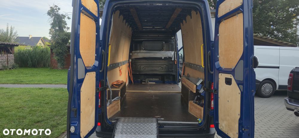 Volkswagen Crafter Furgon - 40