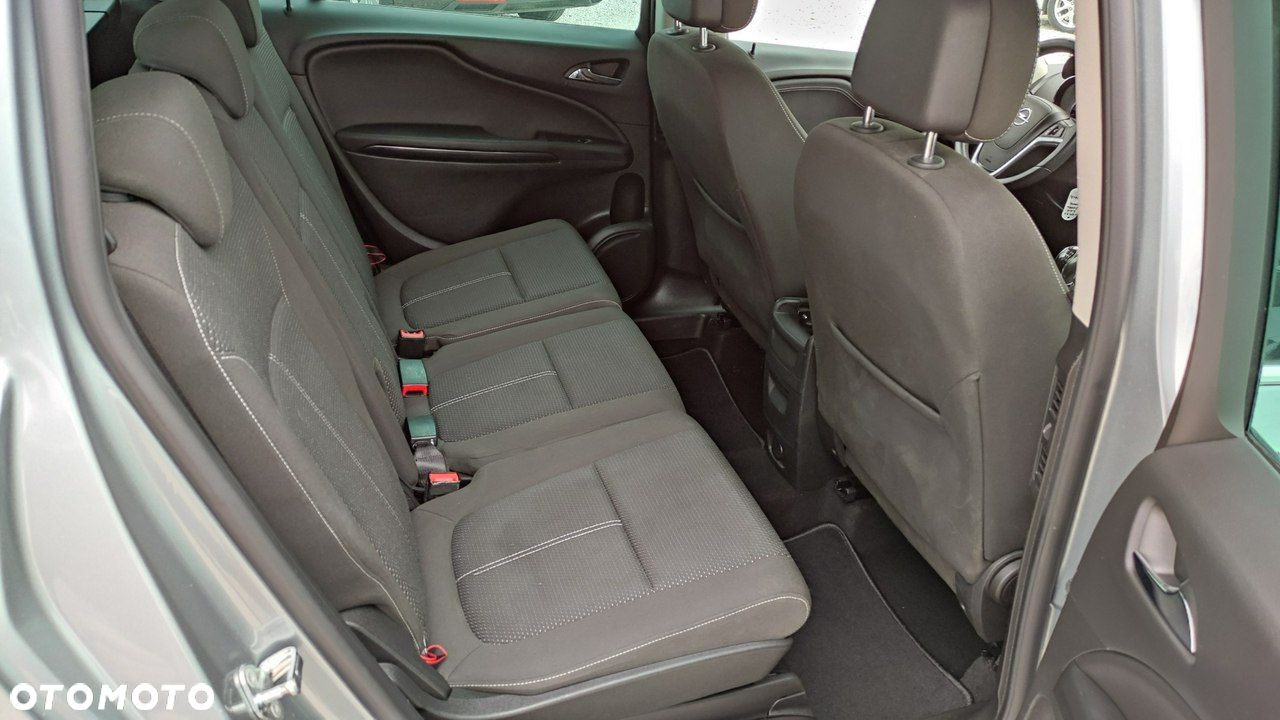 Opel Zafira - 23