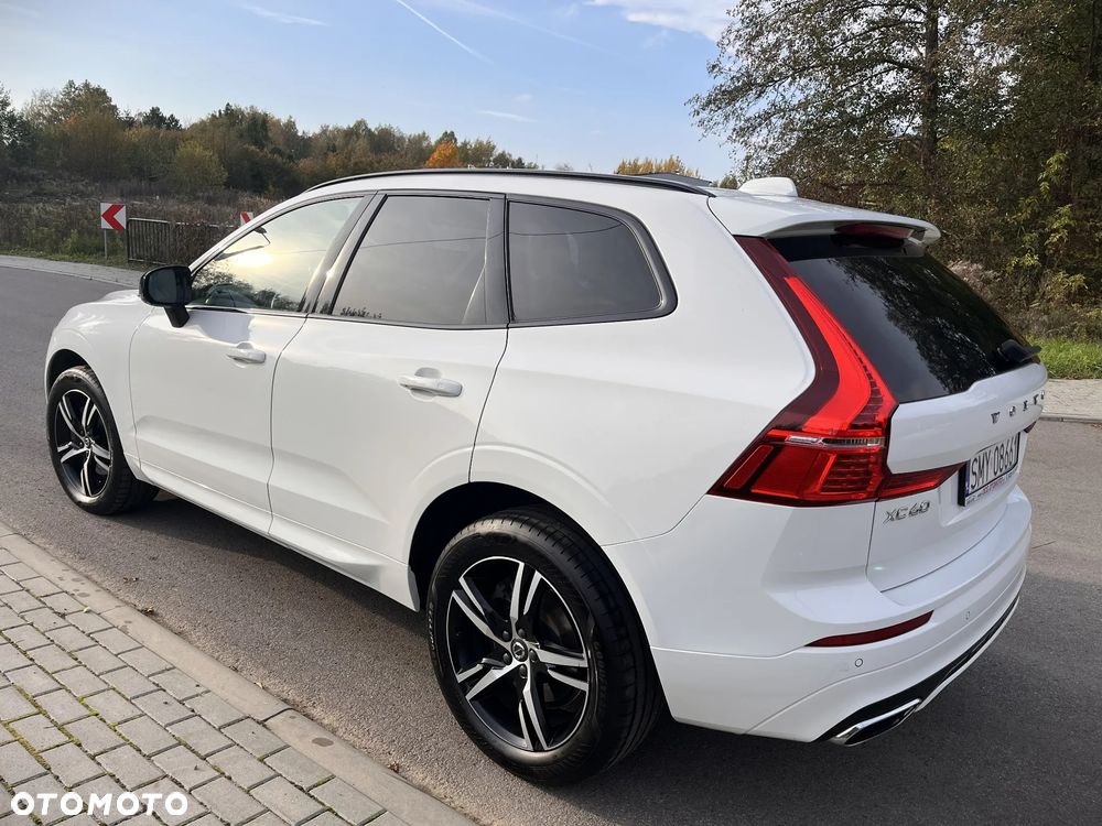 Volvo XC 60 B4 D AWD R-Design - 4