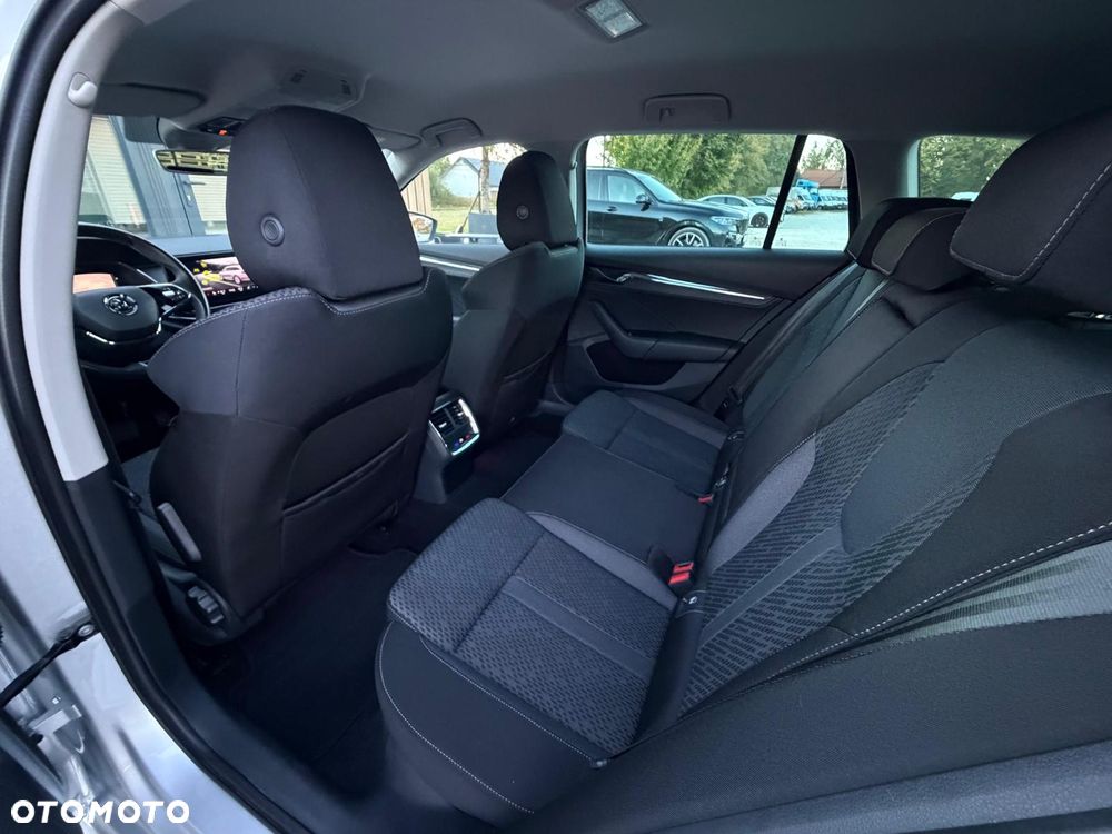 Skoda Octavia 2.0 TDI DSG Edition Plus - 23