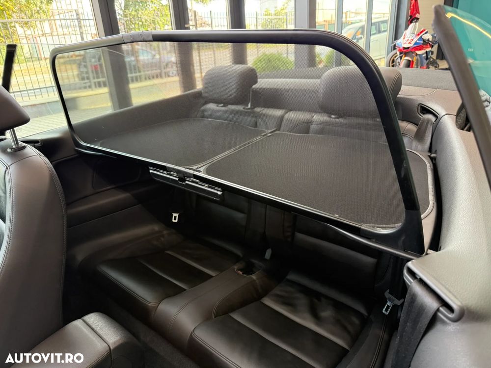 Volkswagen Golf 1.6 TDI DPF Style - 29