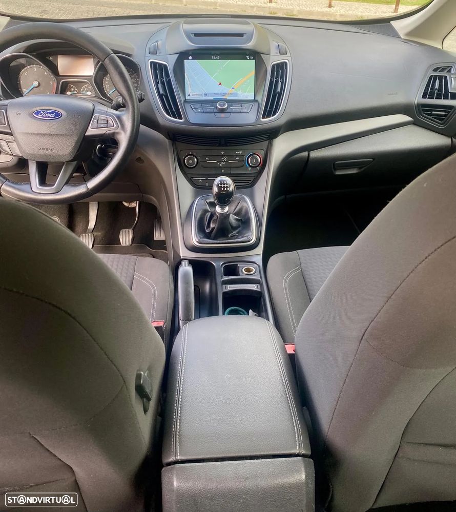 Ford Grand C-Max 1.5 TDCi S&S Titanium - 11