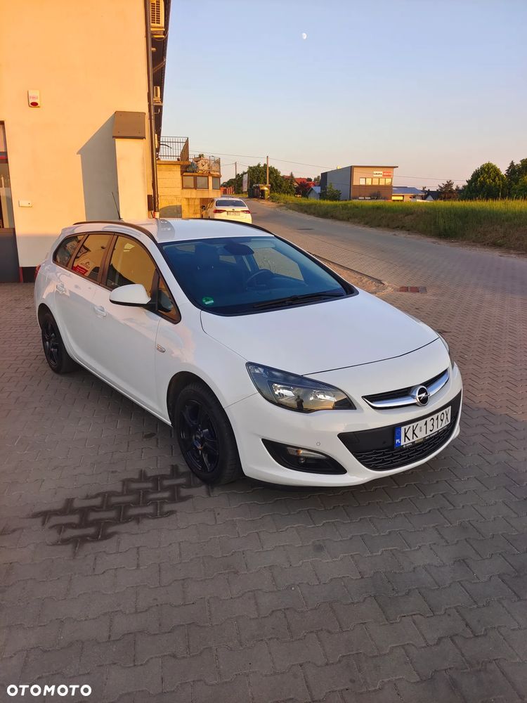 Opel Astra 1.4 T Cosmo EU6 - 11