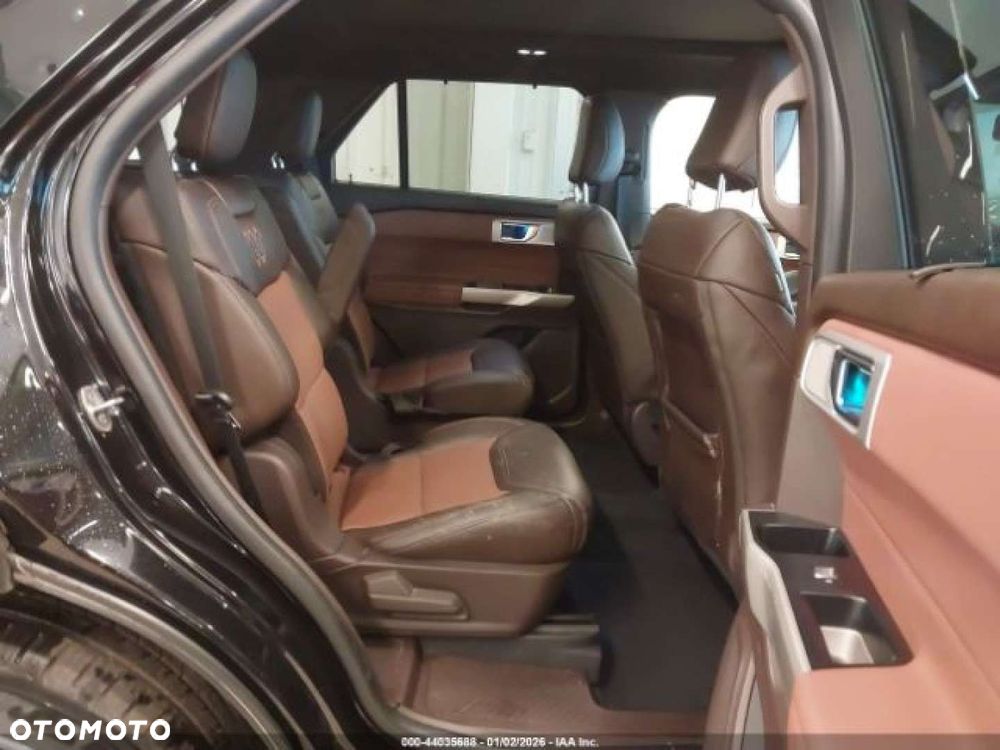 Ford Explorer - 10