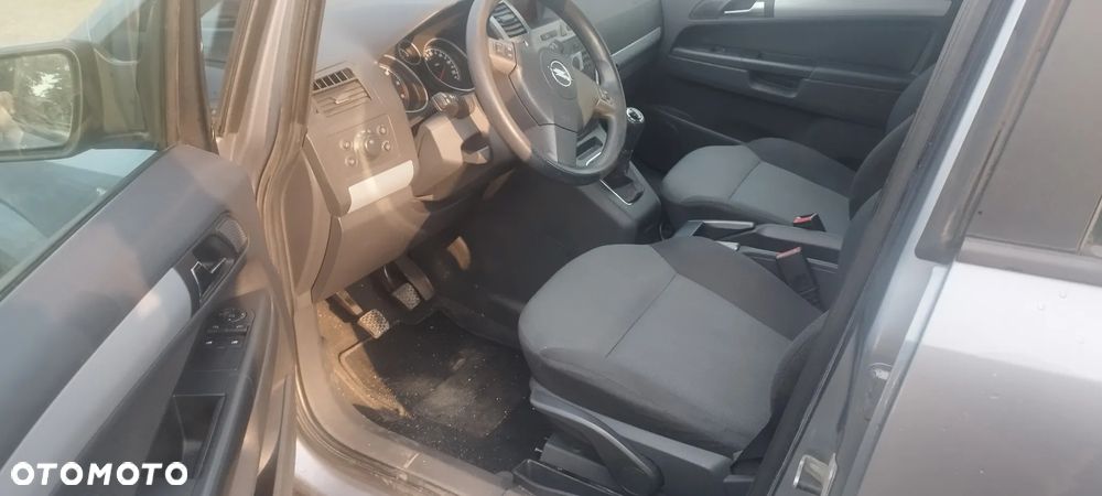 Opel Zafira 1.9 CDTI - 5