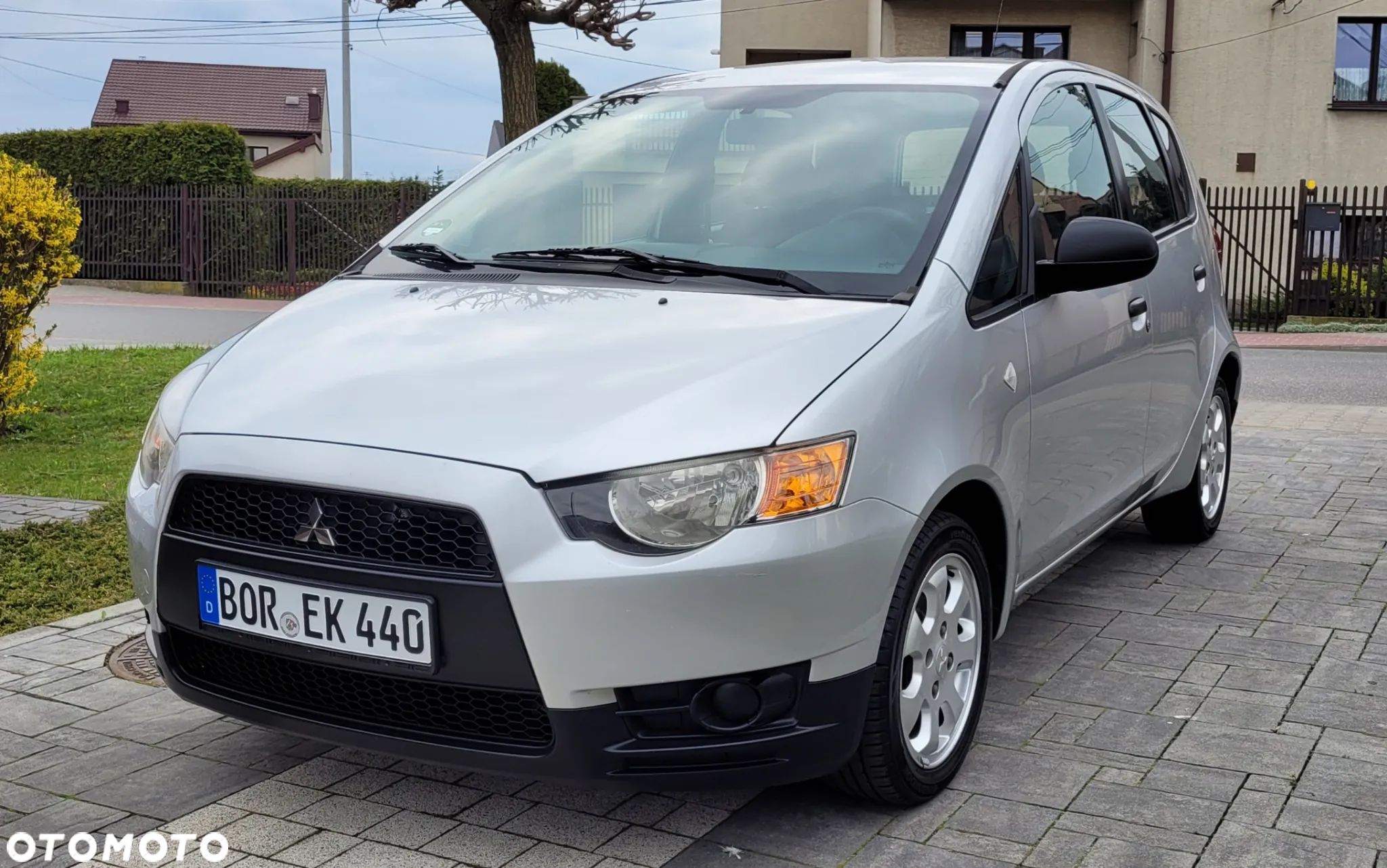 Mitsubishi Colt - 1