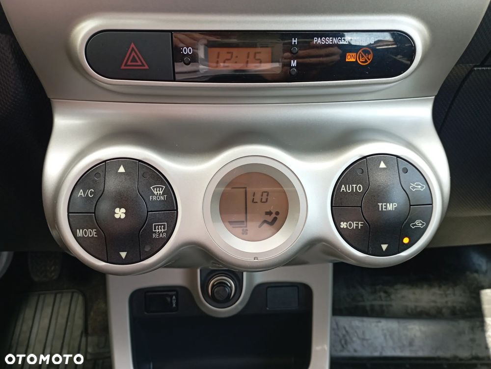 Toyota Urban Cruiser 1.33 Sol - 14