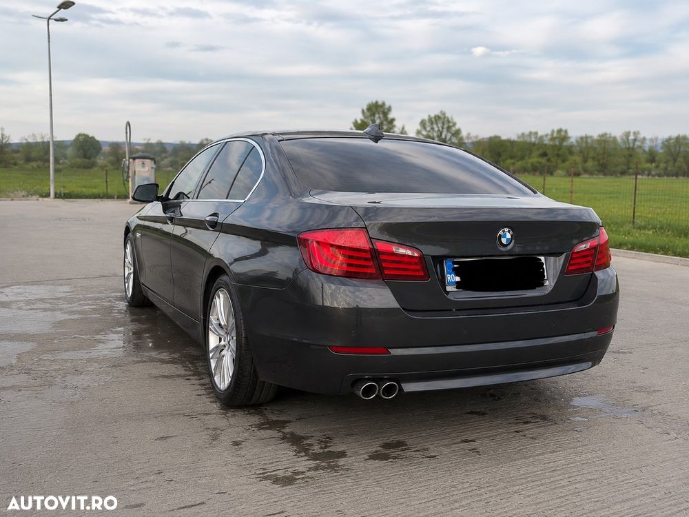 BMW Seria 5 525d xDrive - 3