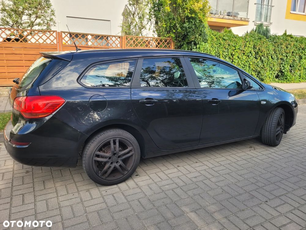 Opel Astra 1.4 Turbo Sport - 2