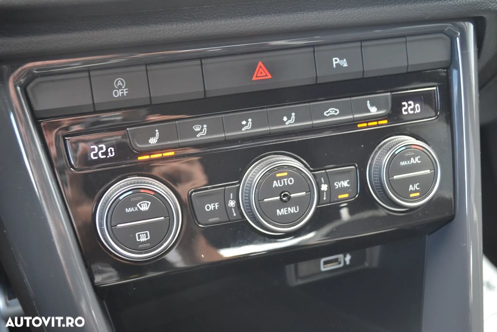 Volkswagen T-ROC 2.0 TDI 4Mot DSG Sport - 30