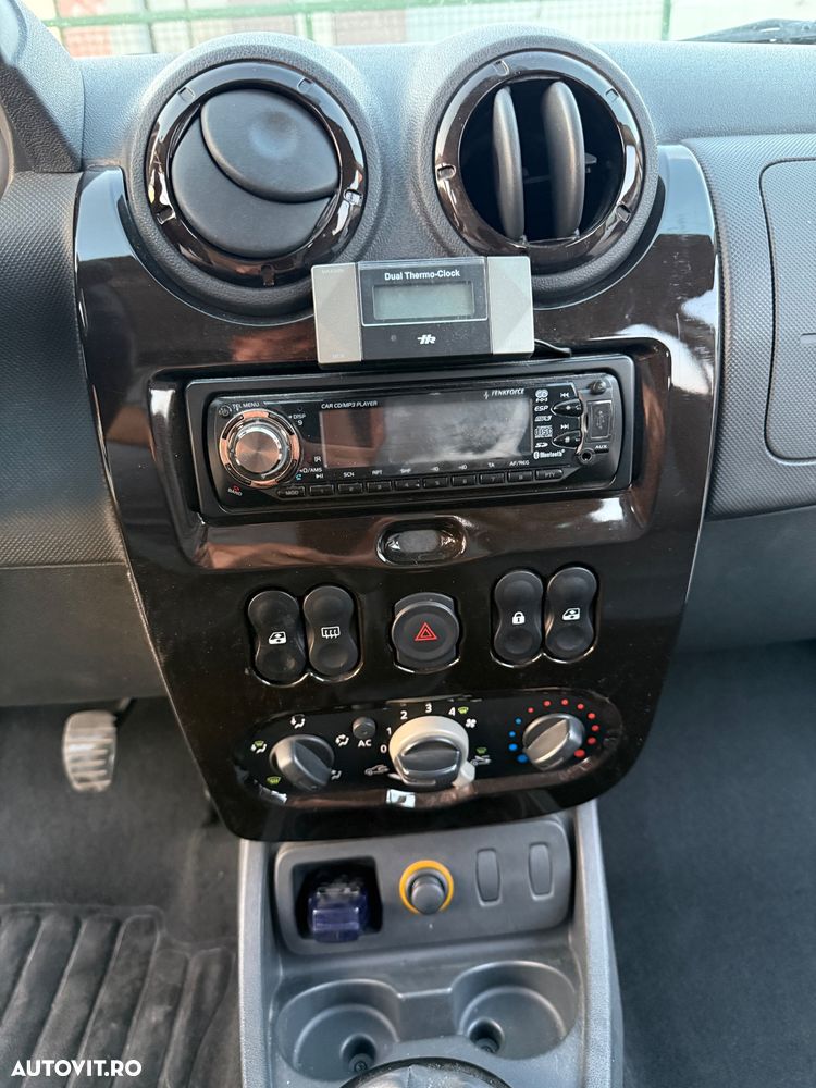 Dacia Duster 1.6 16V 4x2 Prestige - 22