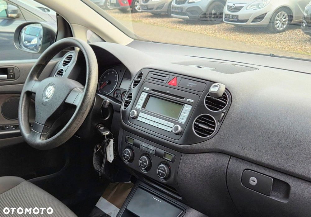 Volkswagen Golf Plus - 9