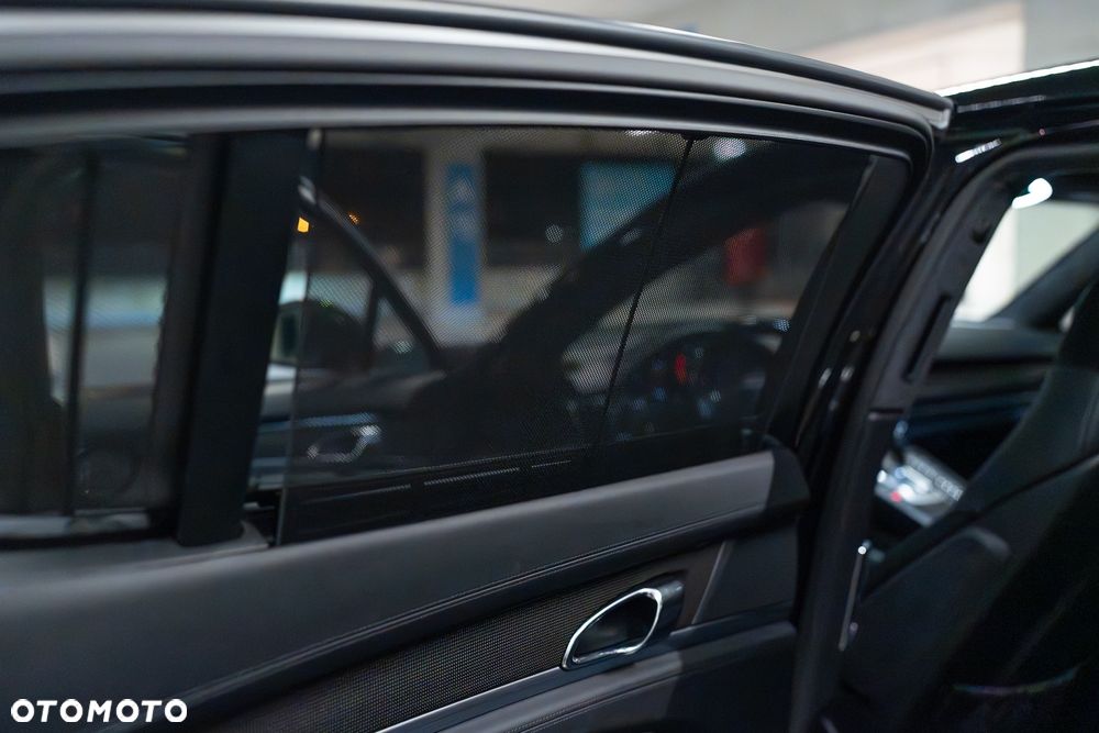 Porsche Panamera Turbo Executive - 39