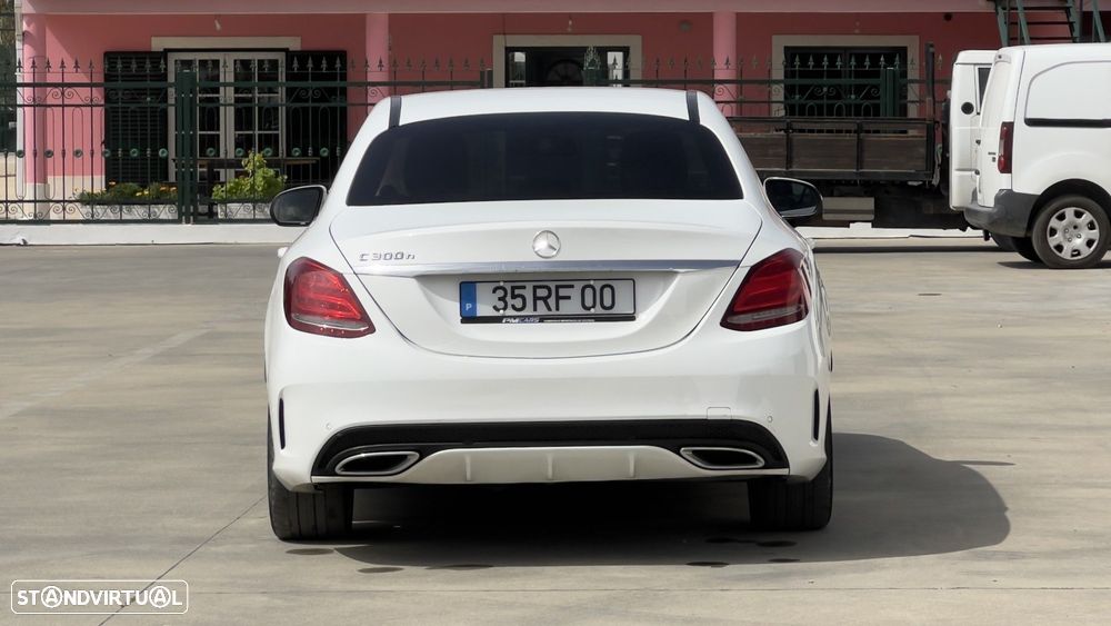 Mercedes-Benz C 300 h AMG Line - 8