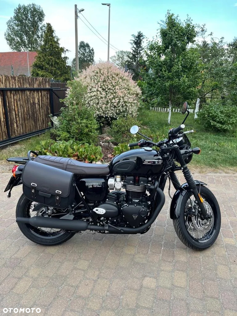 Triumph Bonneville - 3