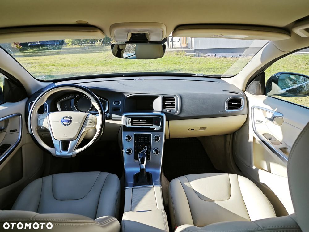 Volvo S60 T4 Drive-E Summum - 11