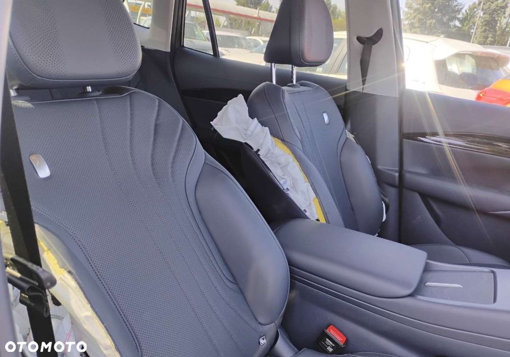 Geely EX5 - 9