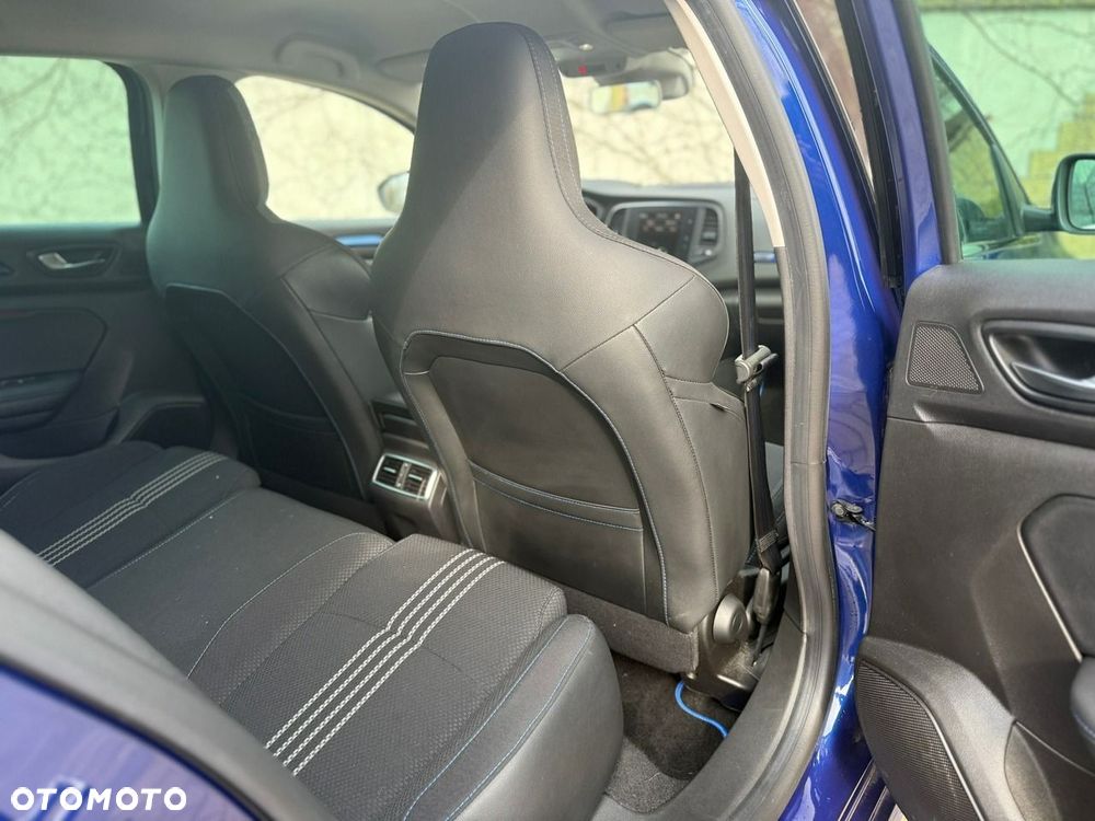 Renault Megane TCe 140 GPF GT LINE - 10