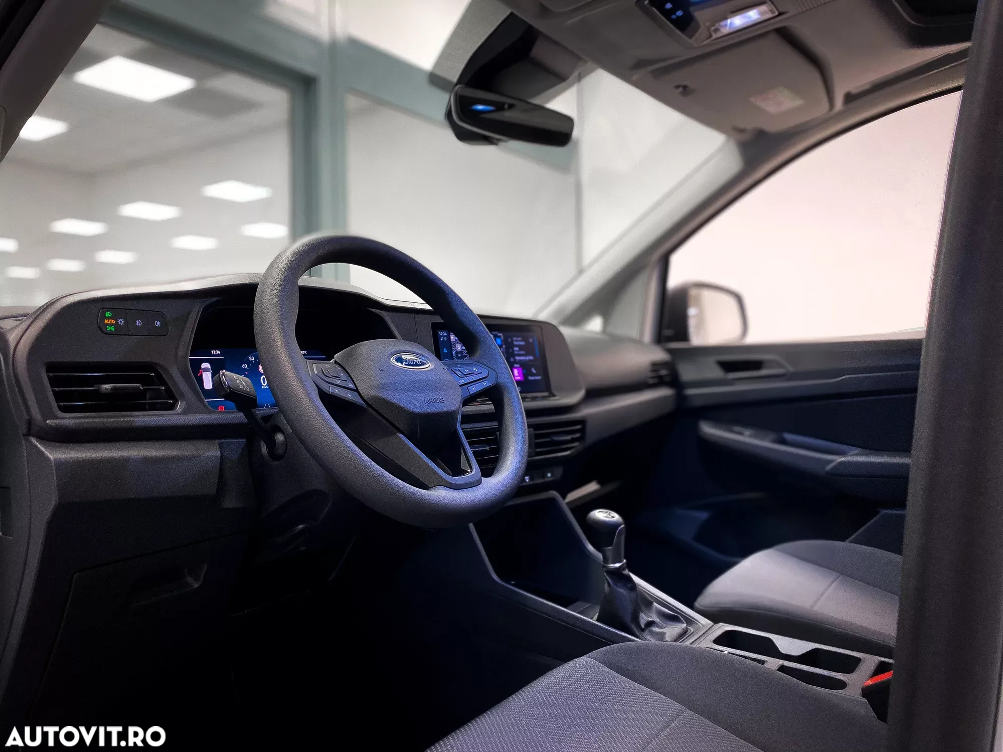 Ford NEW TRANSIT CONNECT VAN L2 - 11