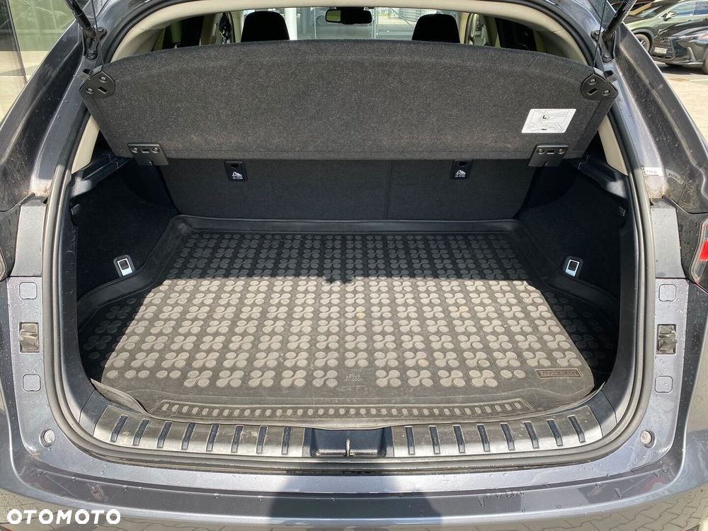 Lexus NX 300h Business Edition AWD - 30