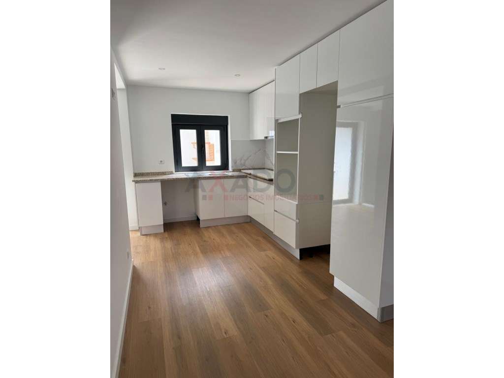 Moradia Geminada Renovada em Vodra - Seia | Serra da Estrela - Grande imagem: 3/17