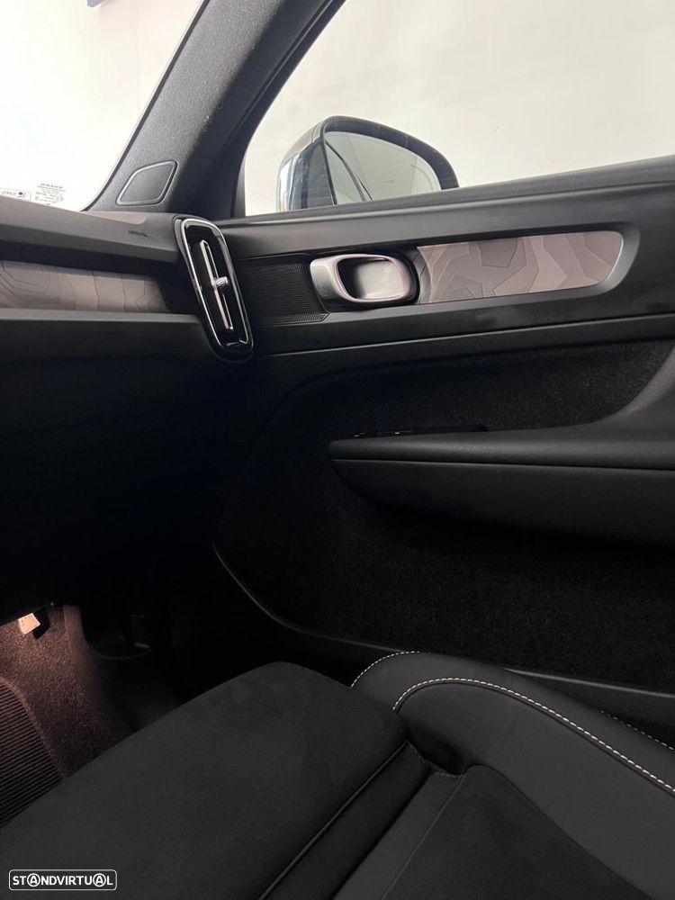 Volvo C40 Recharge Plus - 26