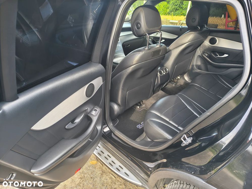 Mercedes-Benz GLC - 19