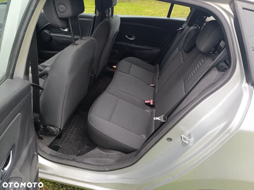 Renault Megane 1.5 dCi Dynamique - 7