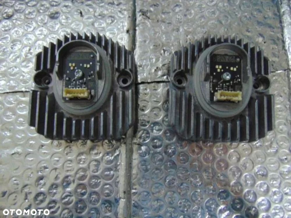 BMW P prawy R G30 G31 G32 GT M5 F90 MODUŁ ŚWIATEŁ DZIENNYCH LED DRL VD E9 16111-2L/16111-2R MD 16107-2 P0S1 4W 7214934 NOWY oryginał BMW - 1