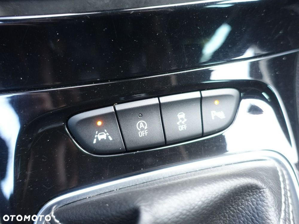 Opel Astra 1.4 Turbo Start/Stop Innovation - 22