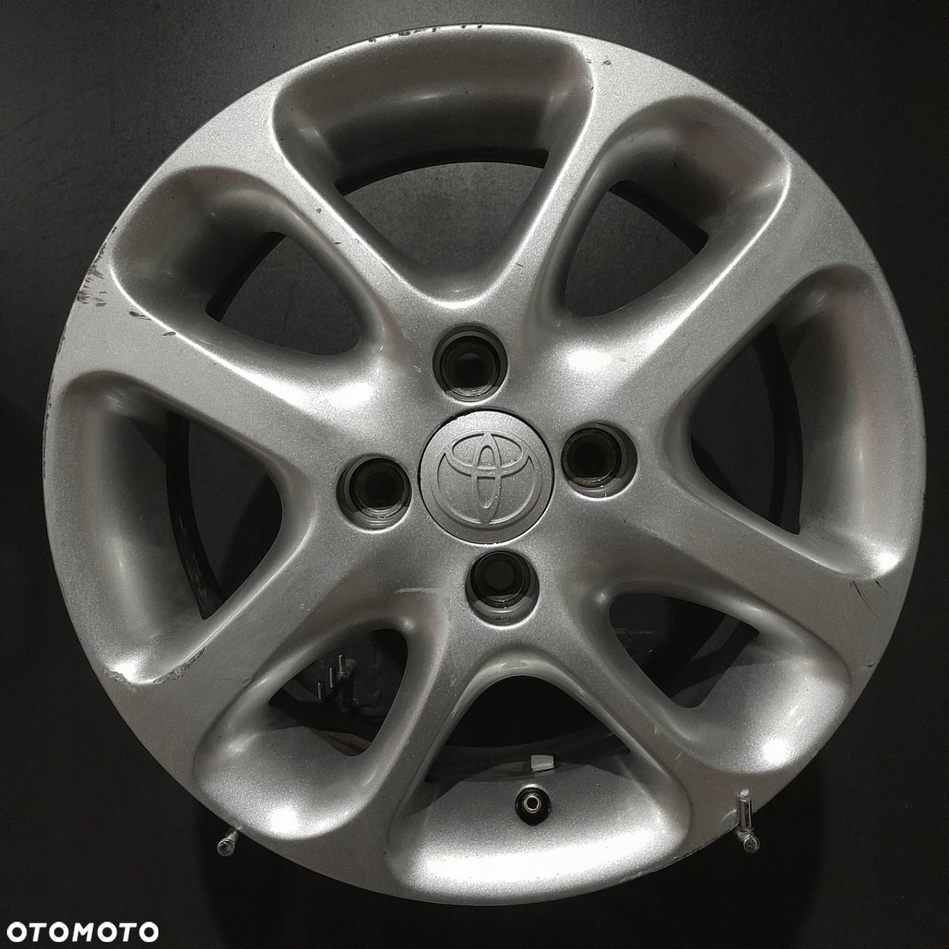 Felgi 14 4x100 Toyota Yaris II OE F503159-25 - 2