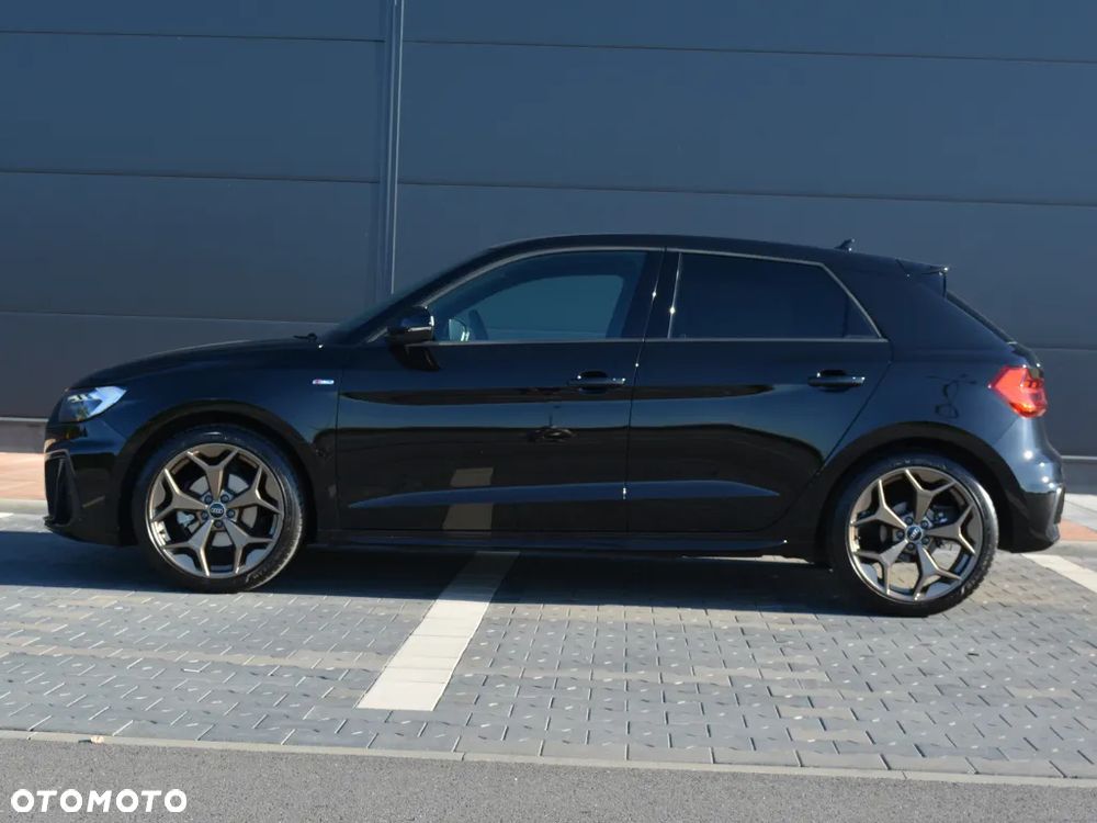 Audi A1 Sportback 35 TFSI S-Line S tronic - 11