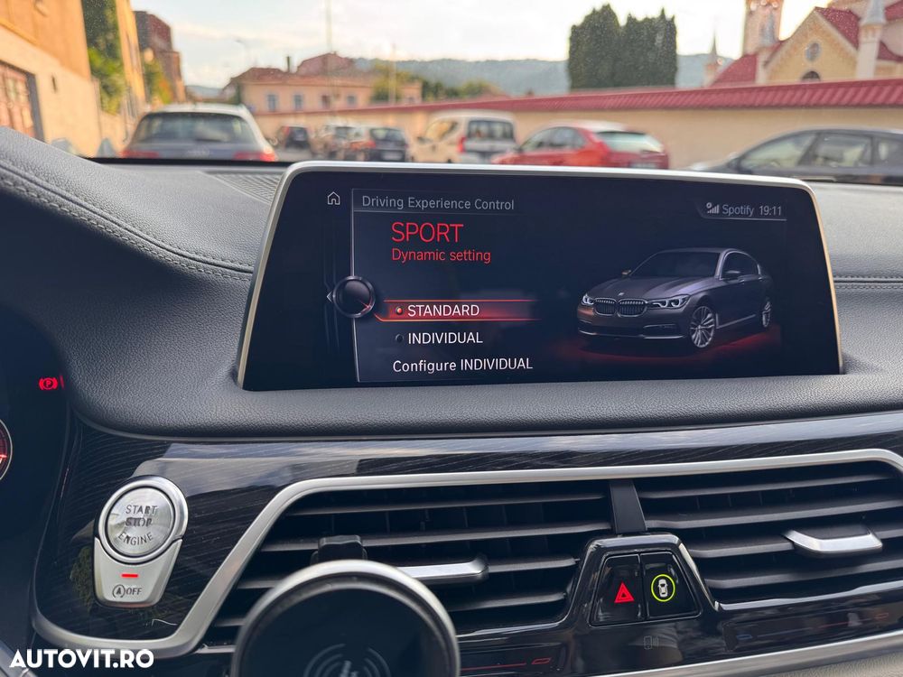 BMW Seria 7 730Ld xDrive - 11