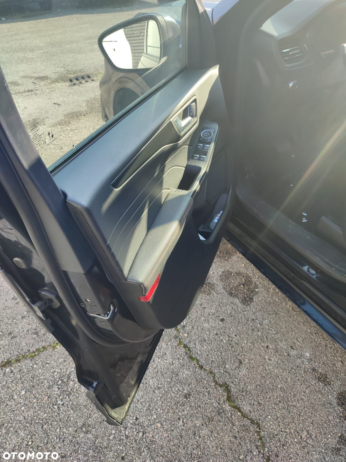 Ford Kuga 2.5 Duratec PHEV ST-LINE X - 17