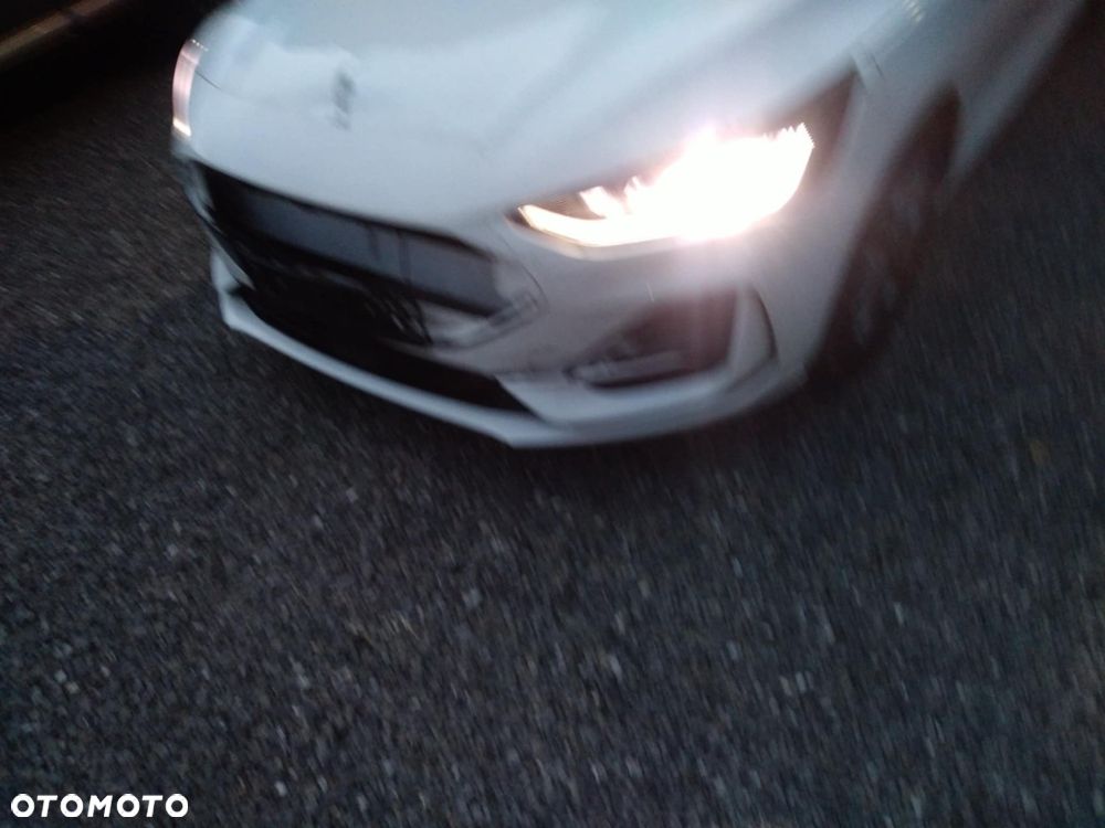 Ford Focus 1.5 EcoBlue STart-Stopp-System ST-LINE X - 21