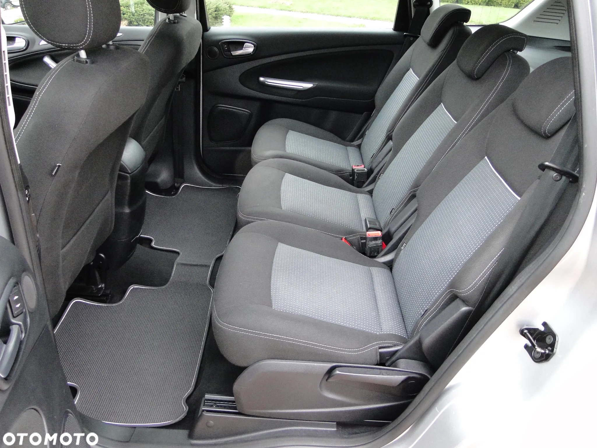 Ford S-Max 2.0 TDCi DPF Titanium - 29
