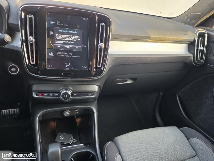 Volvo XC 40 1.5 T4 PHEV Core - 31