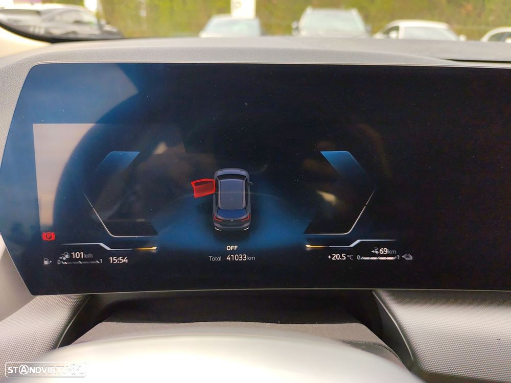 BMW 225xe Active Tourer - 22