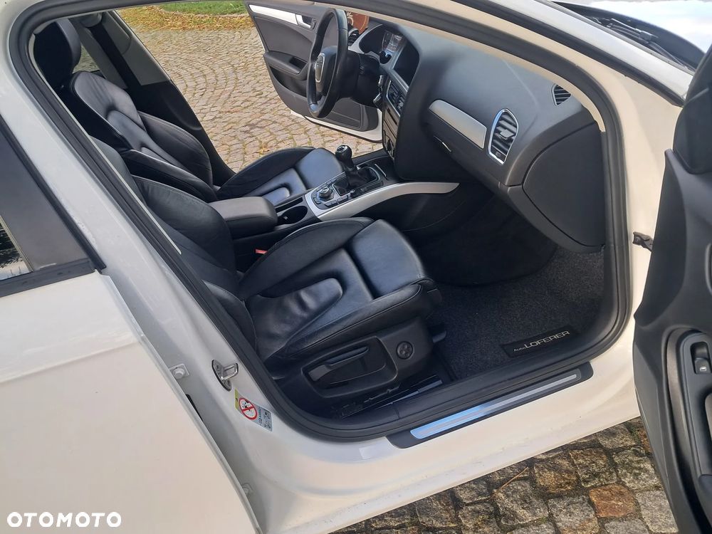 Audi A4 Avant - 27