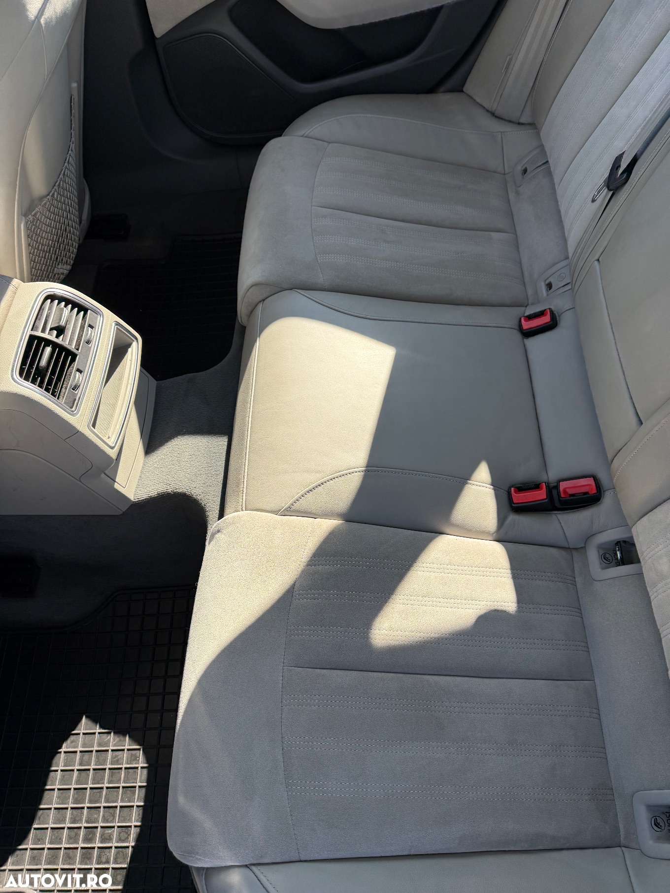 Audi A6 Avant 3.0 TDI quattro S tronic - 23