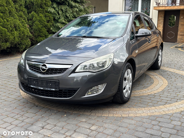 Opel Astra 1.4 EcoFLEX Design Edition