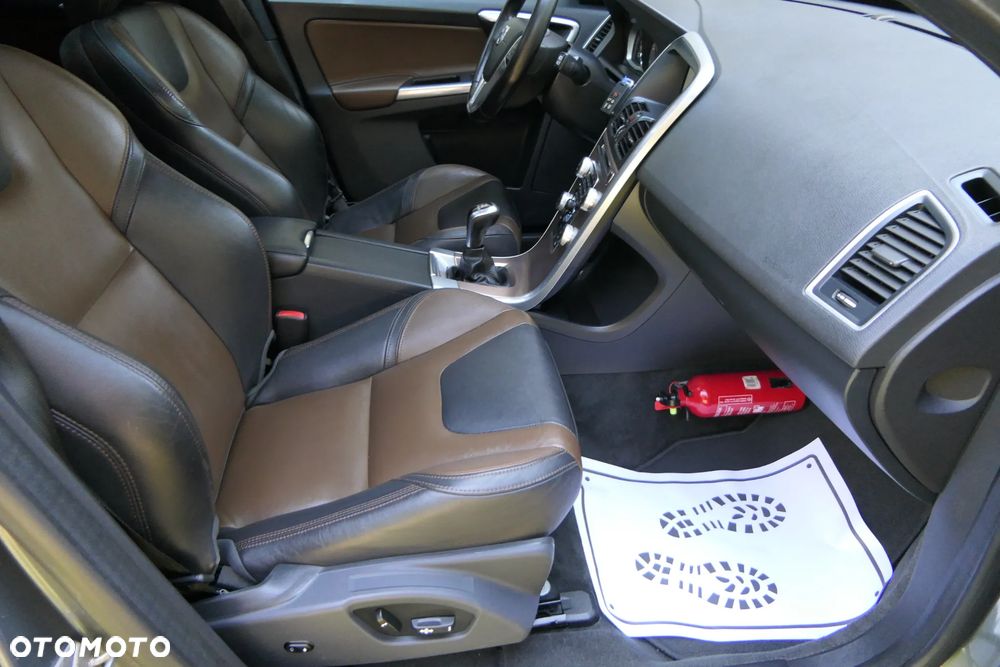 Volvo XC 60 D3 Drive-E Summum - 18