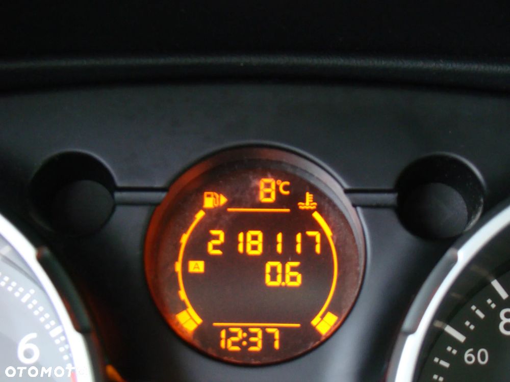 Nissan Qashqai 2.0 tekna - 25