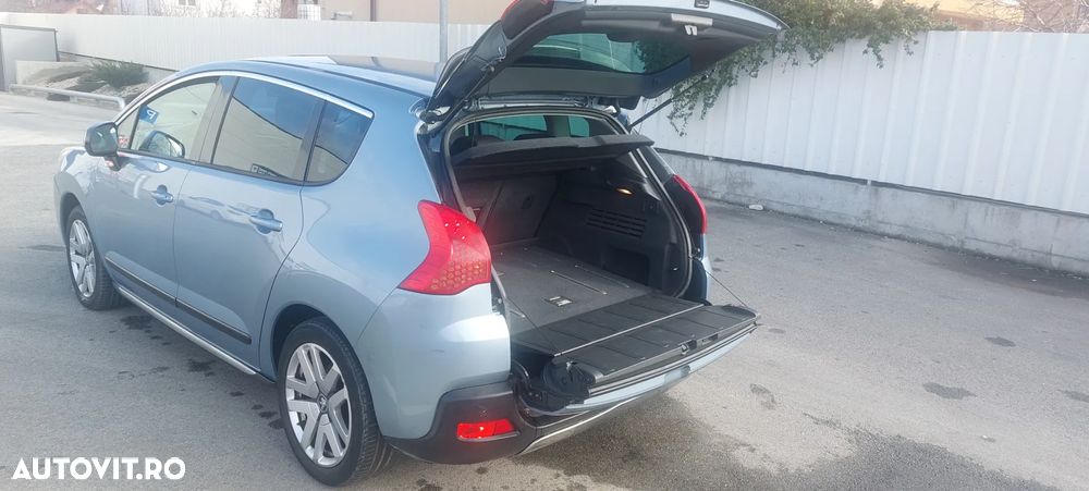 Peugeot 3008 HYbrid4 2.0 HDI FAP BMP - 4