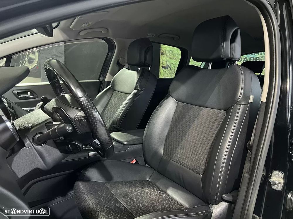 Peugeot 3008 2.0 HDi Hybrid4 99g - 7