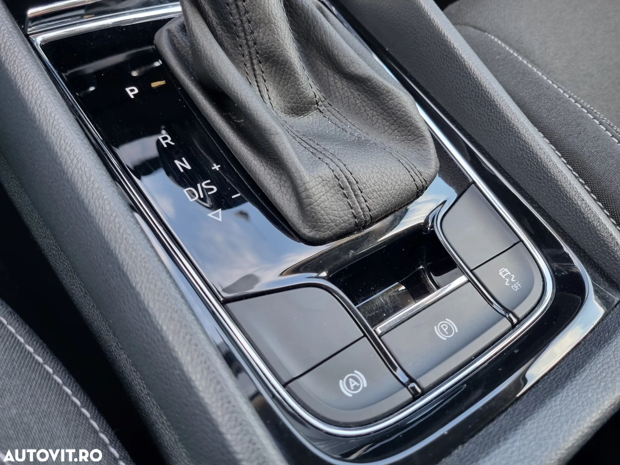 Skoda Karoq 1.5 TSI DSG Ambition - 29