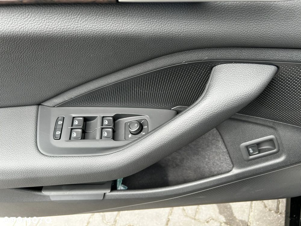 Skoda Superb 2.0 TDI SCR 4x4 L&K DSG - 18