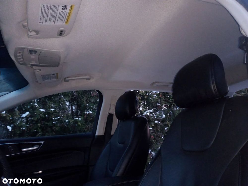 Ford Edge 2.0 EcoBlue Bi-Turbo 4x4 Titanium - 11